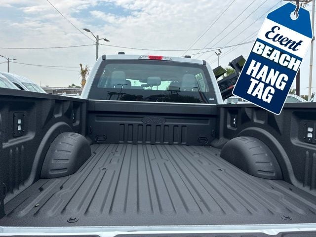 2026 Ford F-250SD XL Crew Cab Pickup Slide 17