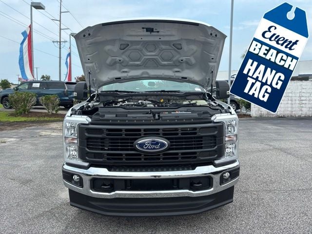 2026 Ford F-250SD XL Crew Cab Pickup Slide 20