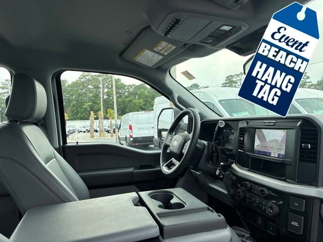 2026 Ford F-250SD XL Crew Cab Pickup Slide 23