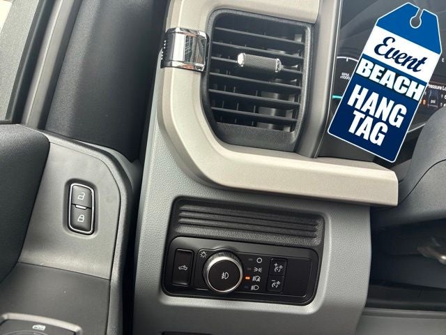 2026 Ford F-250SD XL Crew Cab Pickup Slide 26
