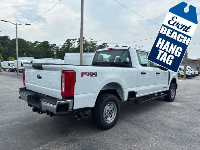 2026 Ford F-250SD XL Crew Cab Pickup Slide 1