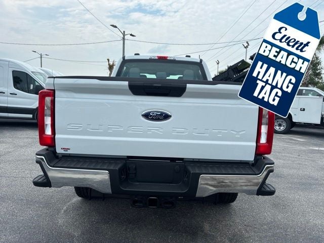 2026 Ford F-250SD XL Crew Cab Pickup Slide 2