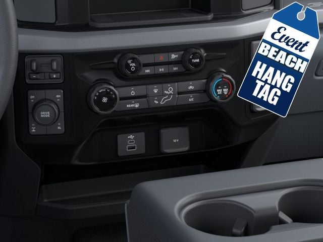2026 Ford F-250SD XLT Crew Cab Pickup Slide 13