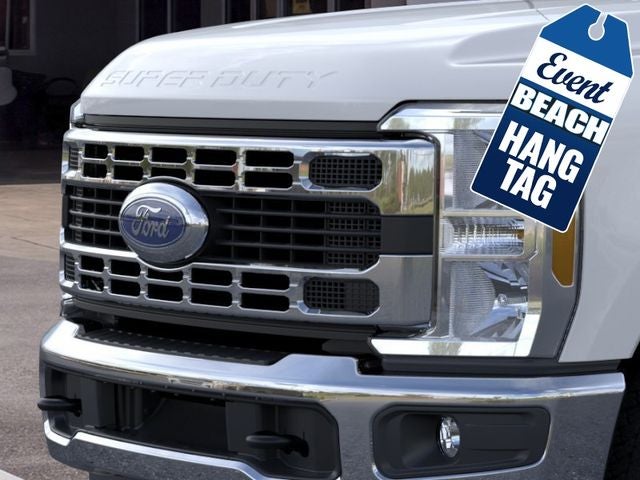 2026 Ford F-250SD XLT Crew Cab Pickup Slide 15