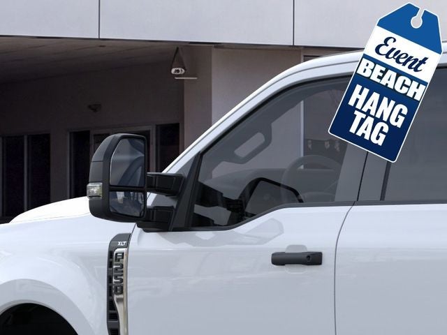 2026 Ford F-250SD XLT Crew Cab Pickup Slide 18