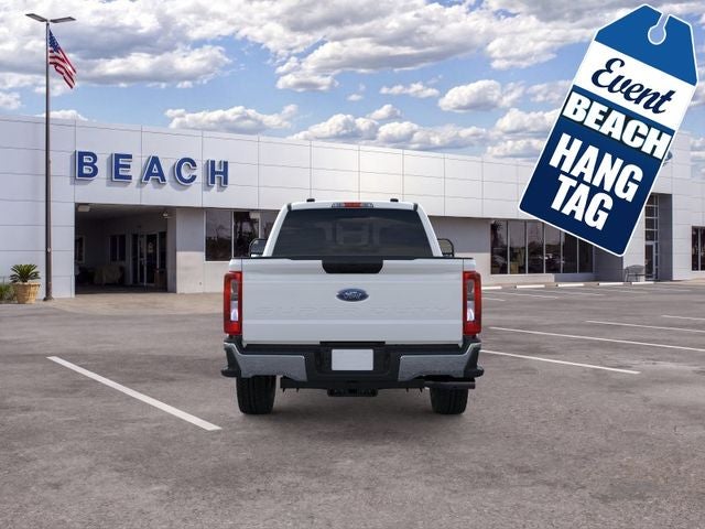 2026 Ford F-250SD XLT Crew Cab Pickup Slide 4