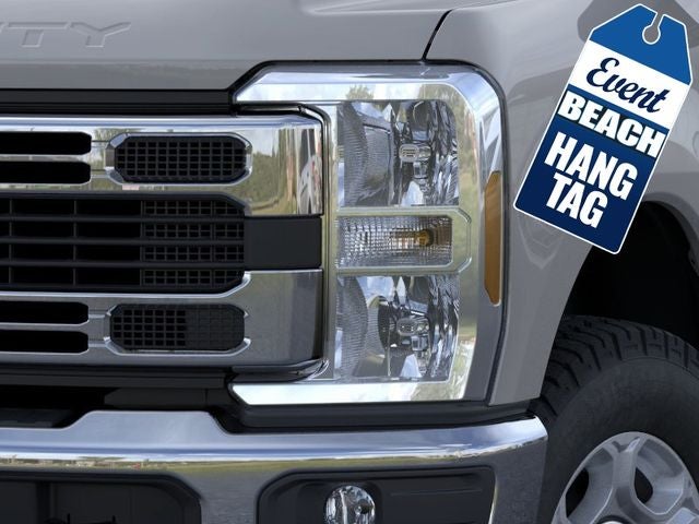 2026 Ford F-250SD XLT Crew Cab Pickup Slide 16