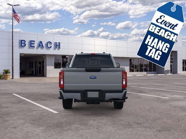 2026 Ford F-250SD XLT Crew Cab Pickup Slide 4