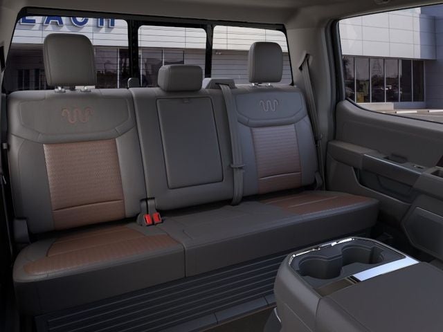 2026 Ford F-350SD KING RANCH Crew Cab Pickup Slide 9