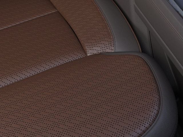 2026 Ford F-350SD KING RANCH Crew Cab Pickup Slide 14