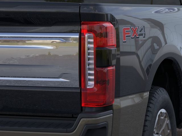 2026 Ford F-350SD KING RANCH Crew Cab Pickup Slide 19