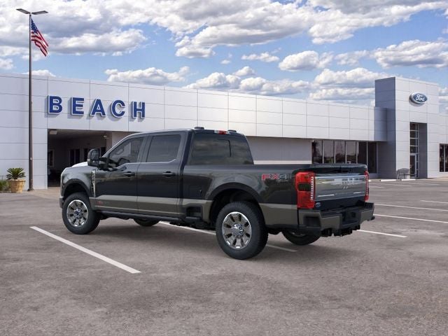 2026 Ford F-350SD KING RANCH Crew Cab Pickup Slide 3