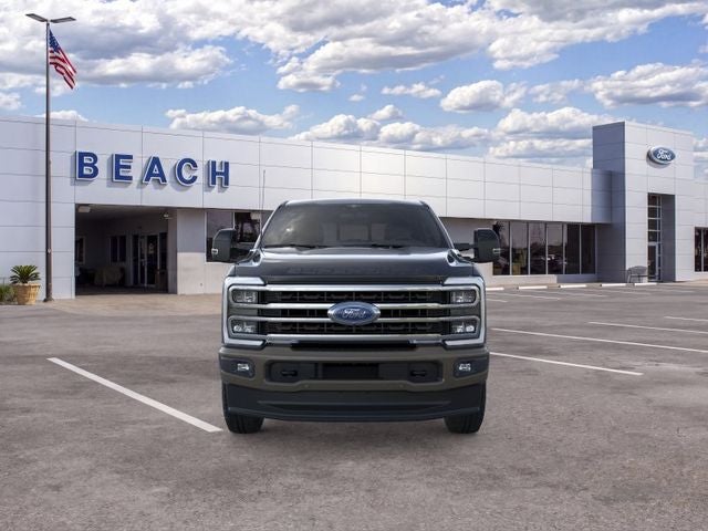 2026 Ford F-350SD KING RANCH Crew Cab Pickup Slide 5