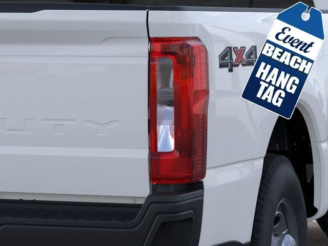 2026 Ford F-250SD XL Extended Cab Pickup Slide 19
