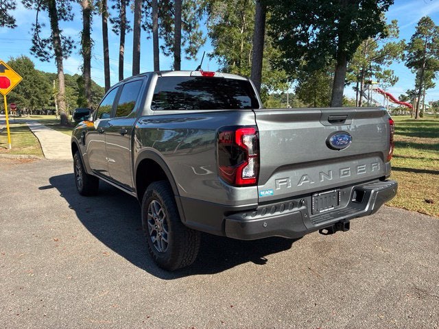 2026 Ford Ranger XLT Crew Cab Pickup Slide 3