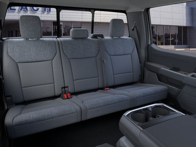 2026 Ford F-150 XLT Crew Cab Pickup Slide 9