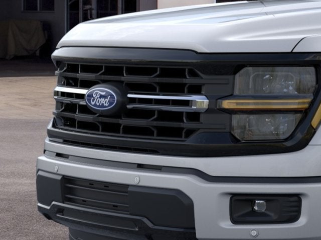 2026 Ford F-150 XLT Crew Cab Pickup Slide 15