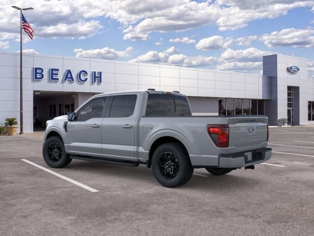 2026 Ford F-150 XLT Crew Cab Pickup Slide 3