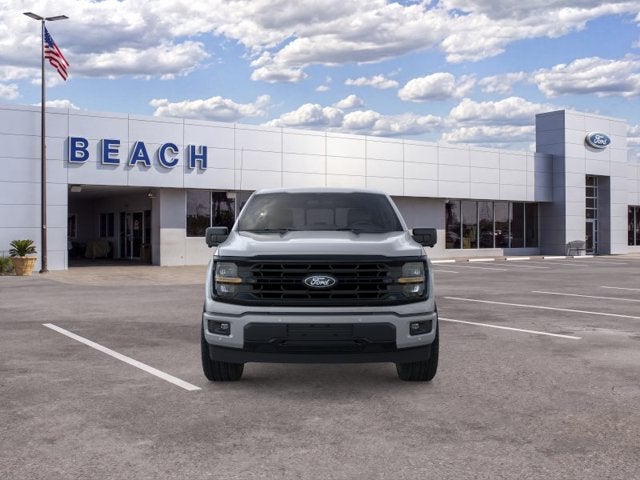 2026 Ford F-150 XLT Crew Cab Pickup Slide 5