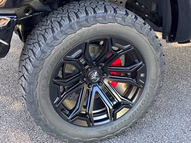 2026 Ford F-150 XLT BLACK WIDOW Crew Cab Pickup Slide 9