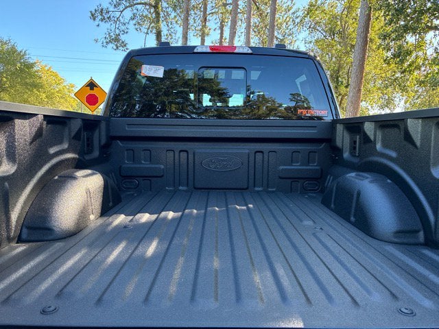 2026 Ford F-150 XLT BLACK WIDOW Crew Cab Pickup Slide 17