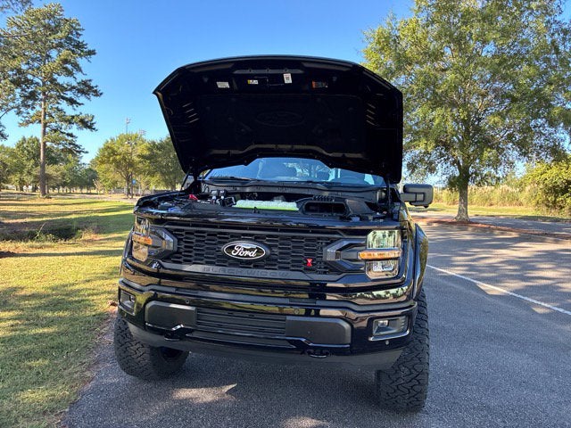 2026 Ford F-150 XLT BLACK WIDOW Crew Cab Pickup Slide 20