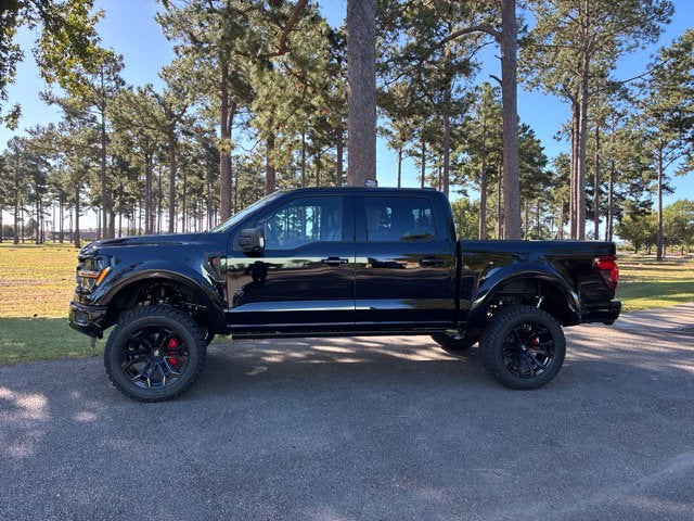 2026 Ford F-150 XLT BLACK WIDOW Crew Cab Pickup Slide 4