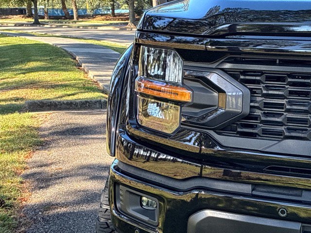 2026 Ford F-150 XLT BLACK WIDOW Crew Cab Pickup Slide 7