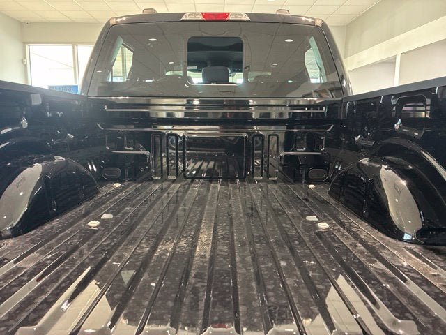 2026 Ford F-150 XLT DARK TRAIL ACCESSORY PKG. Crew Cab Pickup Slide 15