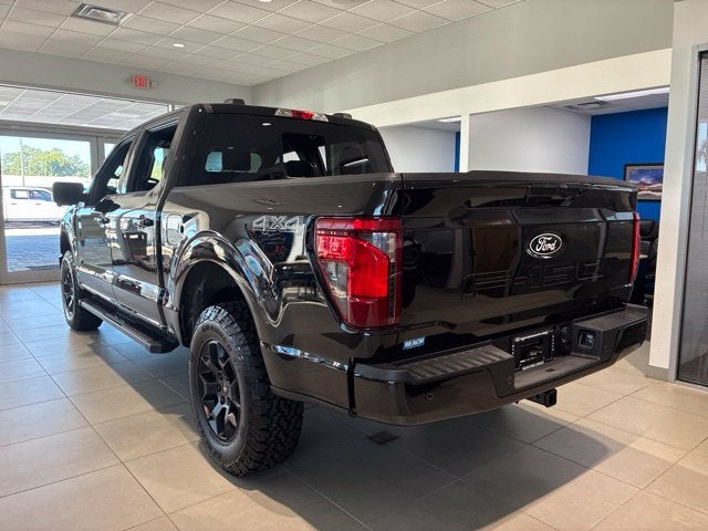 2026 Ford F-150 XLT DARK TRAIL ACCESSORY PKG. Crew Cab Pickup Slide 3
