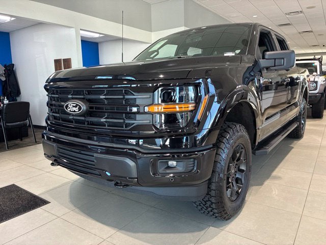 2026 Ford F-150 XLT DARK TRAIL ACCESSORY PKG. Crew Cab Pickup Slide 5