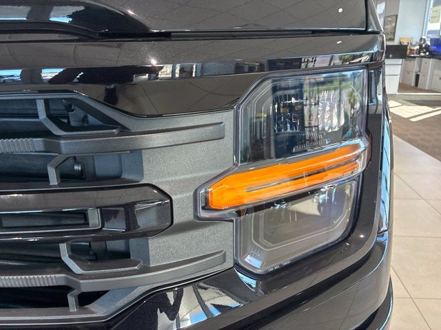 2026 Ford F-150 XLT DARK TRAIL ACCESSORY PKG. Crew Cab Pickup Slide 7