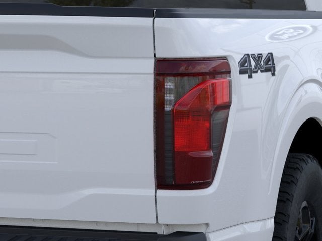 2026 Ford F-150 XLT Crew Cab Pickup Slide 19
