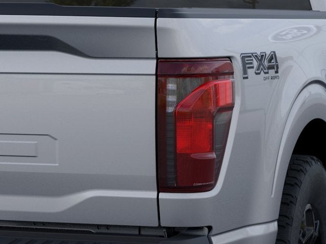 2026 Ford F-150 XLT Crew Cab Pickup Slide 19