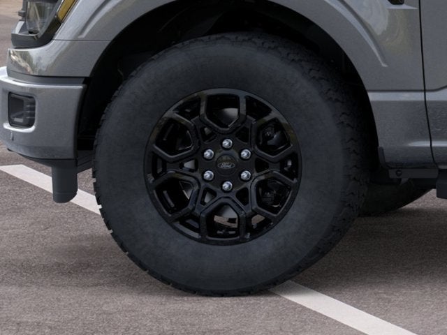 2026 Ford F-150 XLT Crew Cab Pickup Slide 17