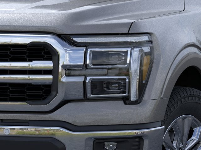 2026 Ford F-150 LARIAT Crew Cab Pickup Slide 16