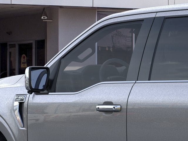 2026 Ford F-150 LARIAT Crew Cab Pickup Slide 18
