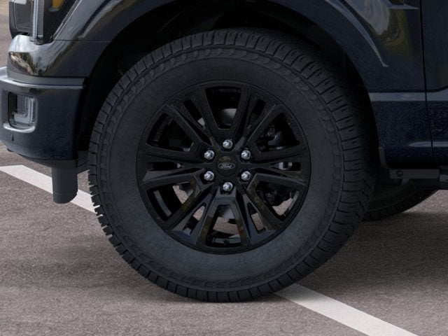 2026 Ford F-150 PLATINUM Crew Cab Pickup Slide 17