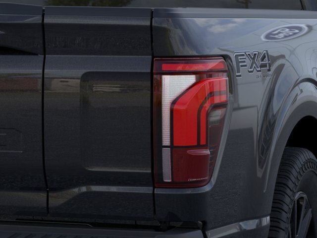 2026 Ford F-150 PLATINUM Crew Cab Pickup Slide 19