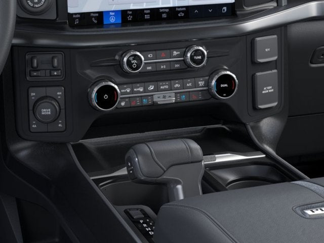 2026 Ford F-150 PLATINUM Crew Cab Pickup Slide 13
