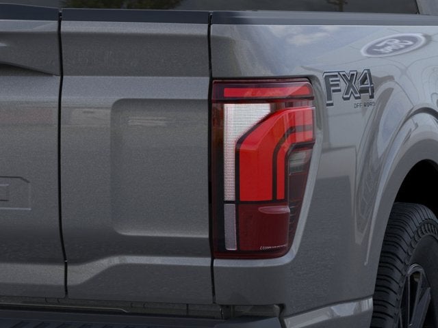 2026 Ford F-150 PLATINUM Crew Cab Pickup Slide 19