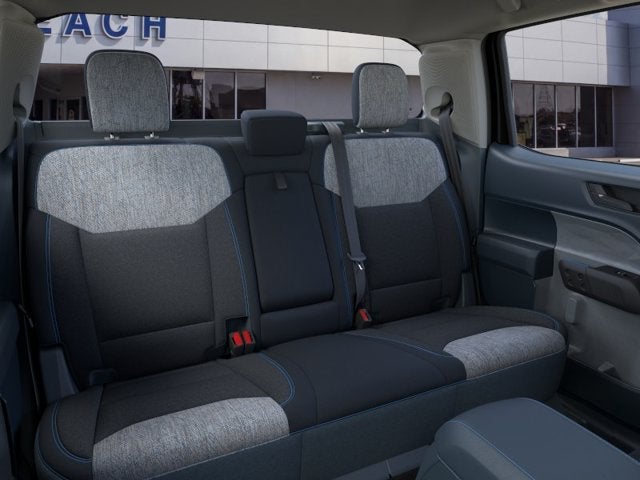 2026 Ford Maverick XLT Crew Cab Pickup Slide 9