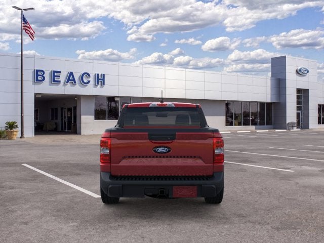 2026 Ford Maverick XLT Crew Cab Pickup Slide 3