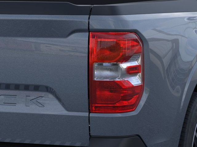 2026 Ford Maverick LARIAT Crew Cab Pickup Slide 20