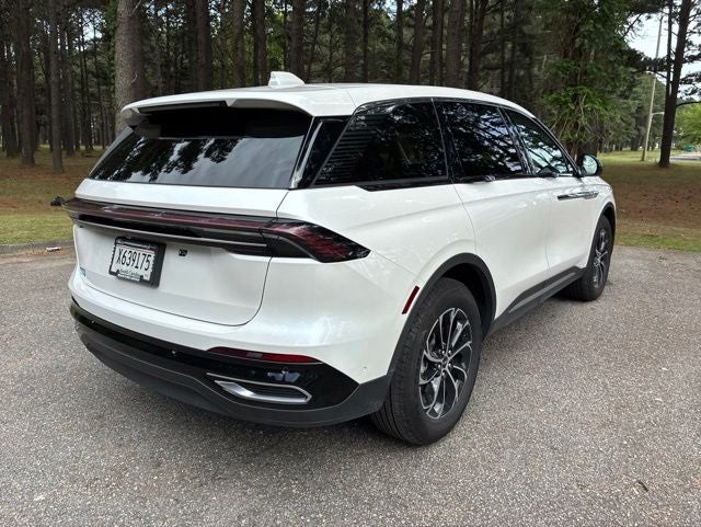 2024 Lincoln Nautilus Premiere AWD's photo