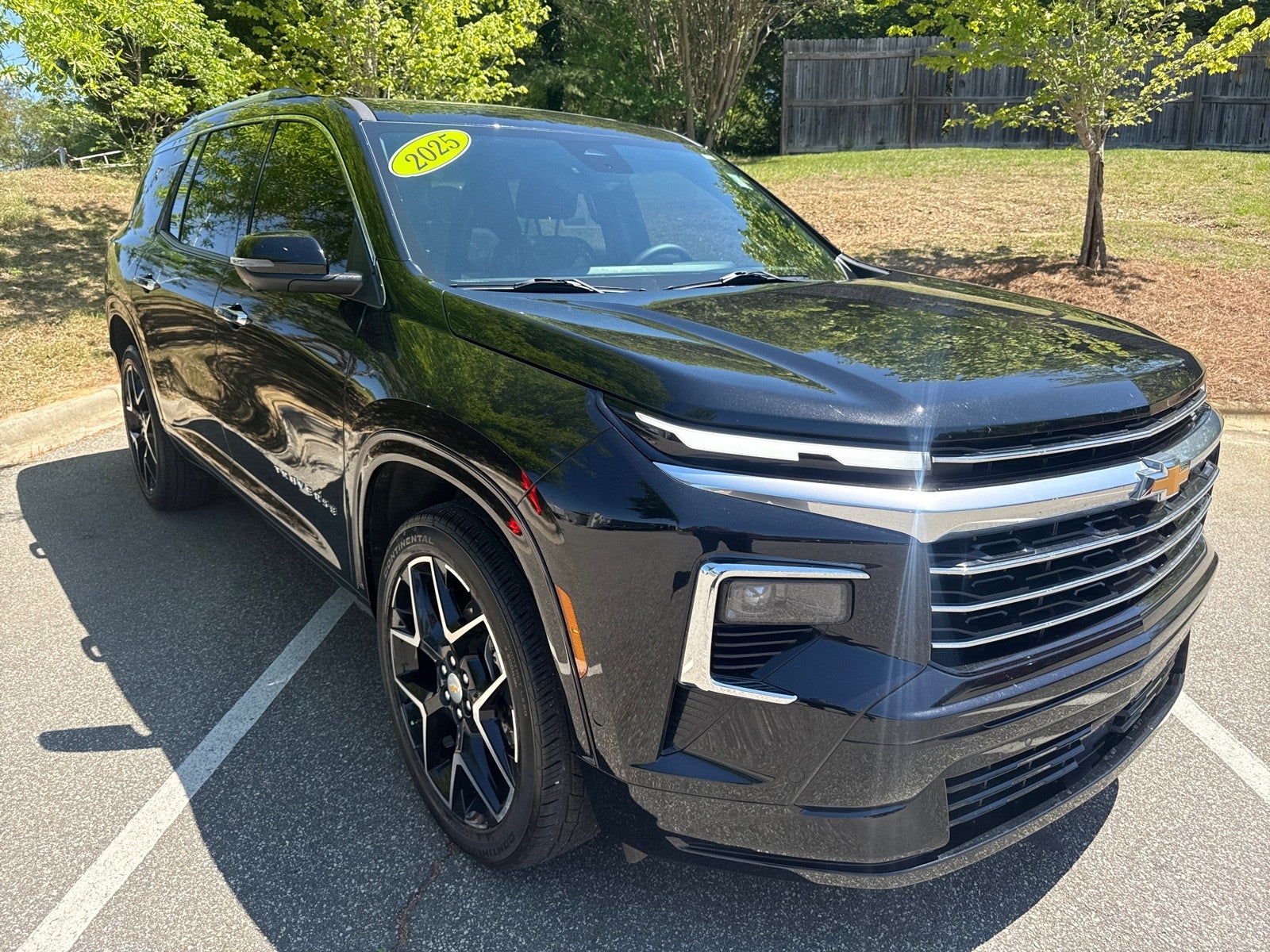 Mosaic Black Metallic 2025 Chevrolet Traverse High Country FWD SUV / Crossover Front-Wheel Drive Automatic
