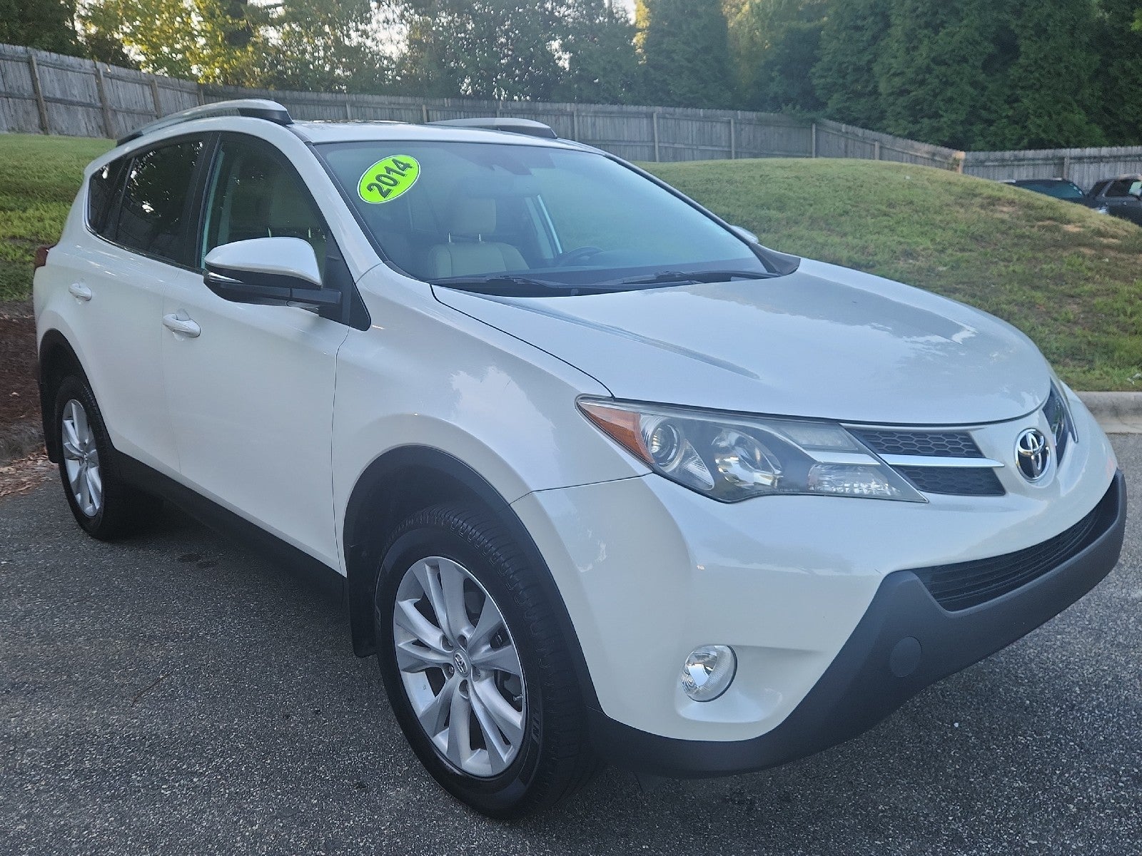 White (Blizzard Pearl) 2014 Toyota RAV4 SUV / Crossover All-Wheel Drive Automatic