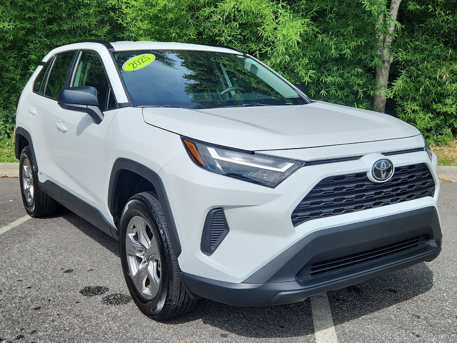  2025 Toyota RAV4 Hybrid LE AWD   