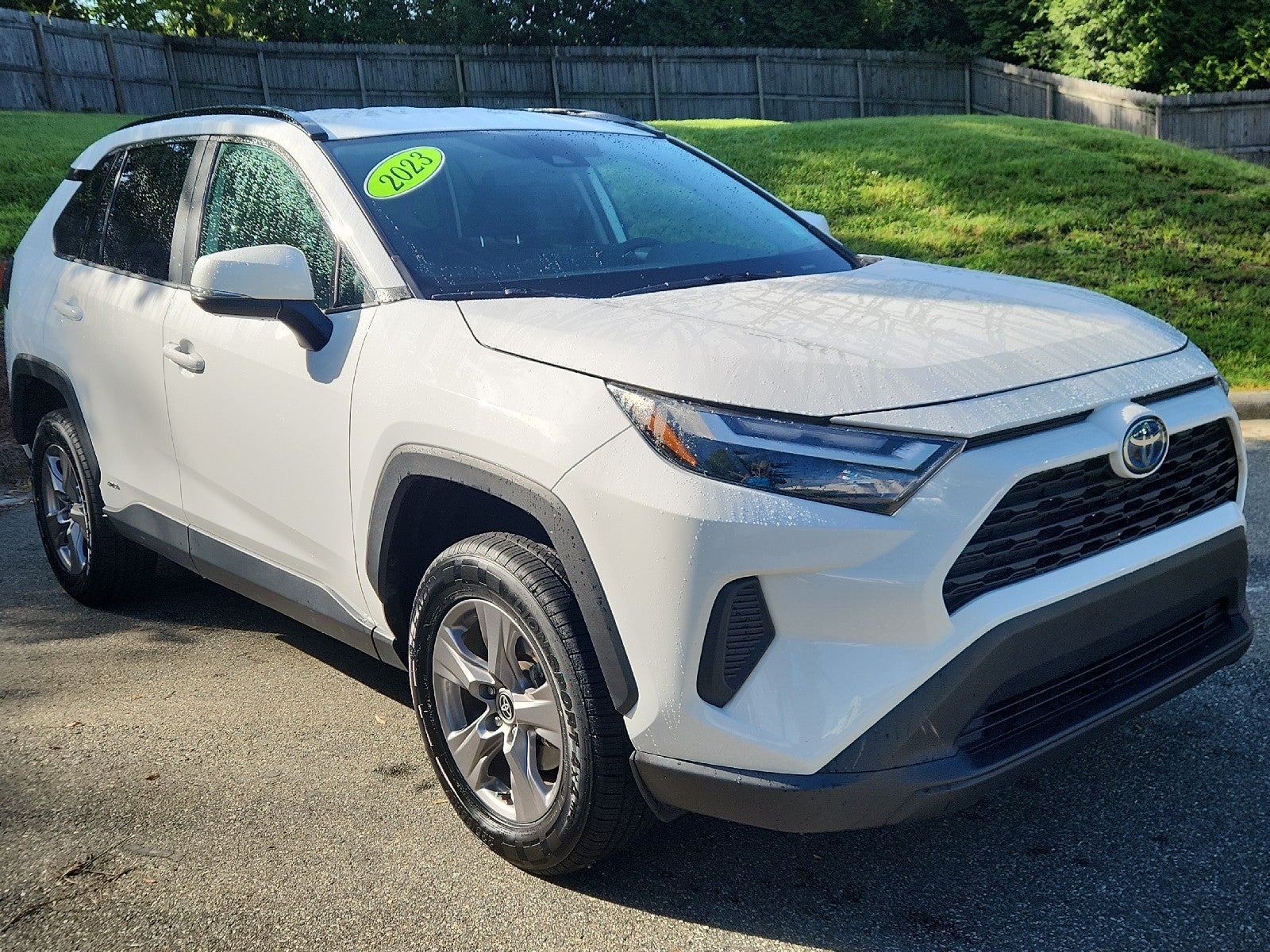  2023 Toyota RAV4 Hybrid XLE AWD   