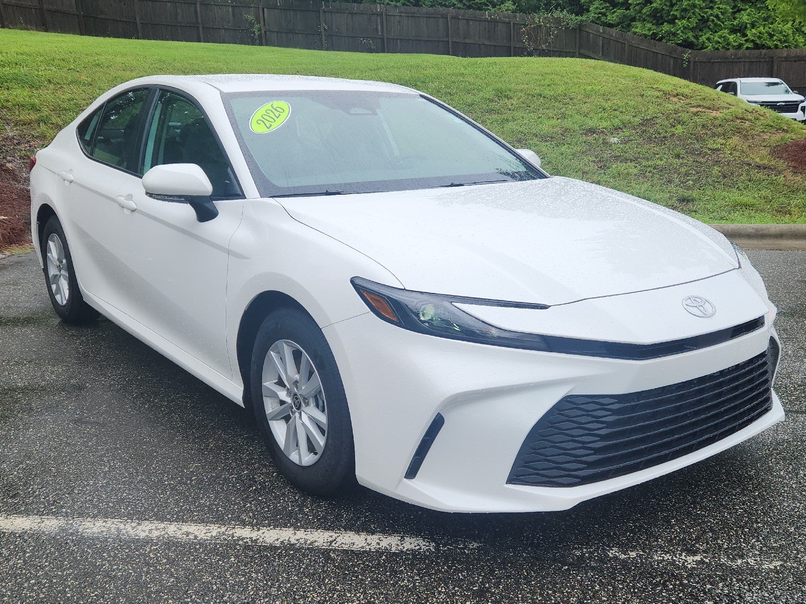 Ice Cap 2026 Toyota Camry Sedan Front-Wheel Drive Automatic